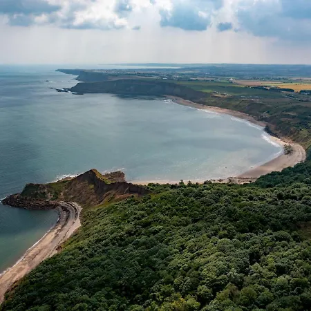 Pass The Keys Amazing 4 Bedroom Property- Hot Tub & Sea Views Nyaraló Scarborough