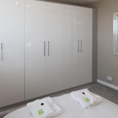 Pass The Keys Amazing 4 Bedroom Property- Hot Tub & Sea Views Nyaraló Scarborough
